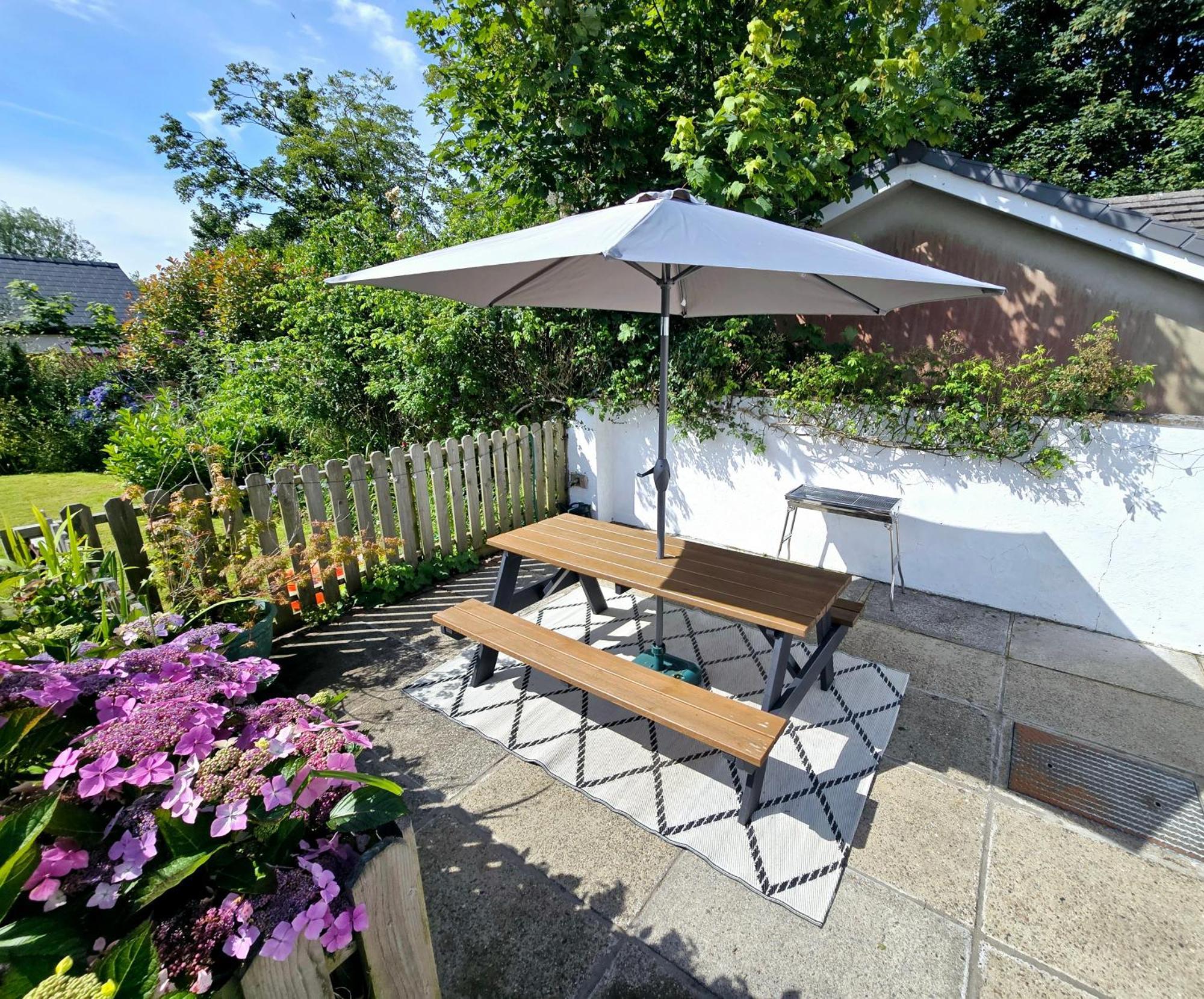 Beautiful 2 Bedroom Annexe In Popular Town Location Narberth Eksteriør bilde